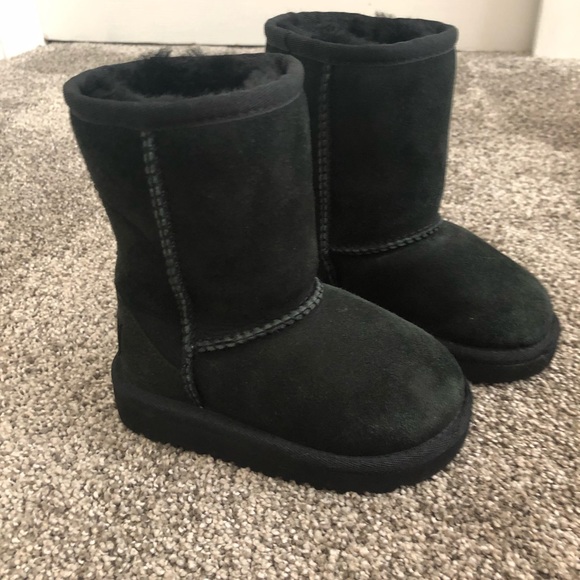 Toddler Size 7 Black Ugg Boots - Picture 2 of 5